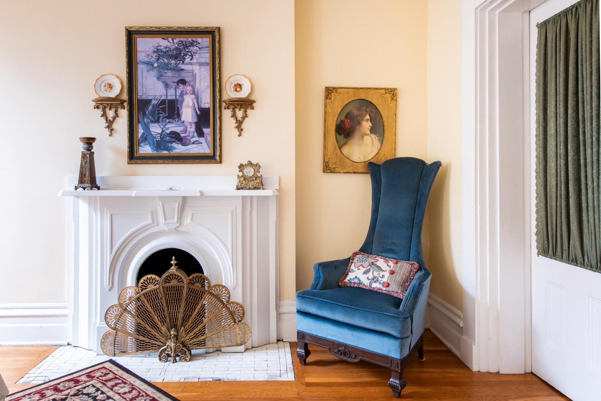 Dupont Mansion Bed & Breakfast Луисвилл Номер фото