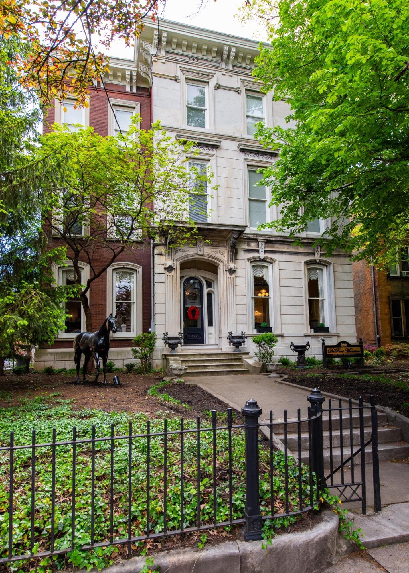Dupont Mansion Bed & Breakfast Луисвилл Экстерьер фото