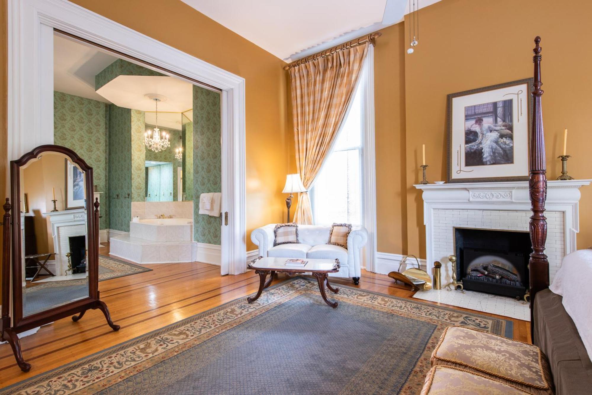 Dupont Mansion Bed & Breakfast Луисвилл Номер фото